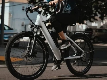 36V EBike는 얼마나 빨리 갈 수 있나요?